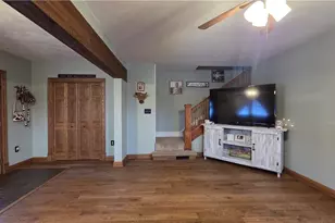 788 Old State Rd, Kiskiminetas Township, PA 15613 - Photo 10