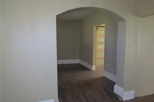 4829 Lougean Ave, Pittsburgh, PA 15207 - Photo 4