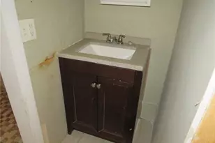 4829 Lougean Ave, Pittsburgh, PA 15207 - Photo 20