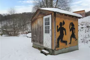 121 Hoy Run Rd, Kirby - Mount Morris, PA 15362 - Photo 6