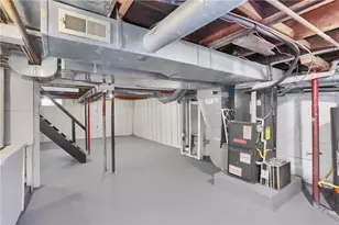 457 E Crestview Dr, Delaware Township, PA 16154 - Photo 24