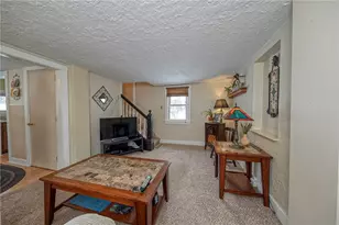 101 Hillcrest Dr, Ross Twp, PA 15237 - Photo 4