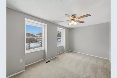 7305 Lafayette Sq, Hopewell Township, PA 15001 - Photo 14