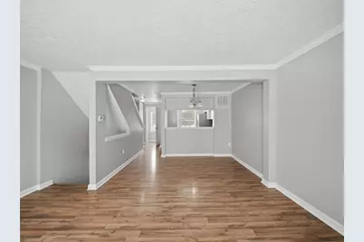 7305 Lafayette Sq, Hopewell Township, PA 15001 - Photo 4