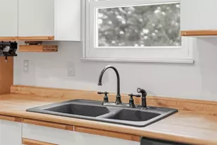 106 Windmill Rd, Twp of But SE, PA 16002 - Photo 12