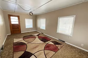 283 Argyle St, Petrolia, PA 16050 - Photo 12