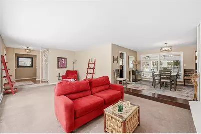 679 Dogwood Ln, Hermitage, PA 16148 - Photo 6