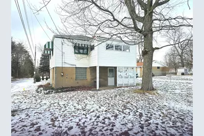 3561 Brodhead Rd, Center Township, PA 15061 - Photo 4