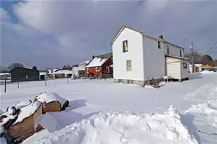 2231 Raymond Ave, Derry Township, PA 15650 - Photo 6