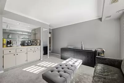 1500 Cochran Road #703, Scott Township, PA 15243 - Photo 16