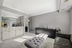 1500 Cochran Rd, Scott Township, PA 15243 - Photo 16