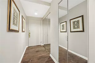 1500 Cochran Rd, Scott Township, PA 15243 - Photo 2