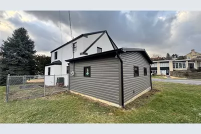 58 Evergreen Ter, Uniontown, PA 15401 - Photo 8