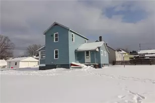 2245 Raymond Ave, Latrobe, PA 15650 - Photo 2