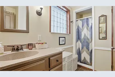 6142 Penn Dr, Penn Township, PA 16002 - Photo 16