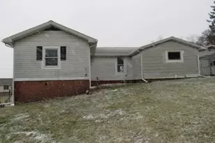 512 Bessemer Rd, East Huntington, PA 15666 - Photo 4