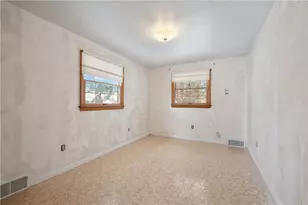 153 Pleasant Hills Blvd, Pittsburgh, PA 15236 - Photo 20