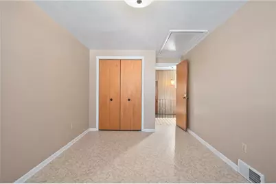 153 Pleasant Hills Blvd, Pittsburgh, PA 15236 - Photo 18