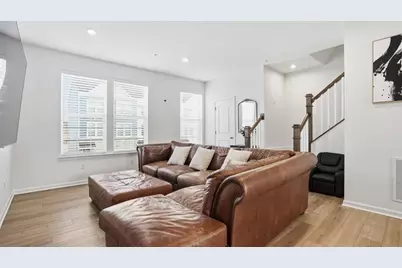 239 Truth Cir, Jackson Township, PA 16037 - Photo 6