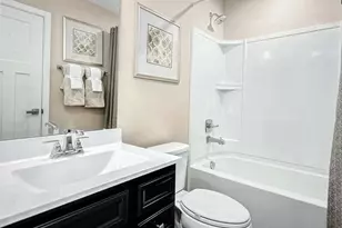 233 Chesna Dr, Pittsburgh, PA 15234 - Photo 4