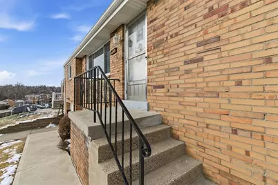 1241 Pleasantvue Dr, Pittsburgh, PA 15227 - Photo 2