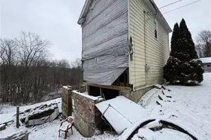 223 E Morehead Ave, South New Castle Boro, PA 16102 - Photo 10