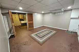 124 Deshon Ct, Twp of But NW, PA 16001 - Photo 14