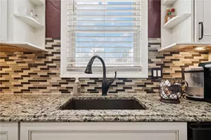 540 Greenfield Ct, Irwin, PA 15642 - Photo 8