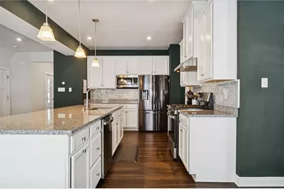 1065 Wedgewood Dr, Penn Twp, PA 15644 - Photo 8