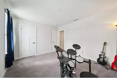 1065 Wedgewood Dr, Penn Twp, PA 15644 - Photo 20