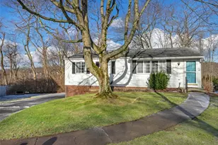 16 Lou Anne Ln, Murrysville, PA 15626 - Photo 2