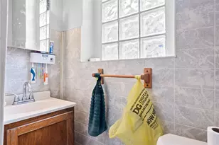 2208 Duss Ave, Ambridge, PA 15003 - Photo 18