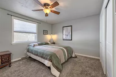 140 Penn Crest Drive, White Oak, PA 15131 - Photo 14