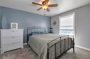 140 Penncrest Dr, White Oak, PA 15131 - Photo 16