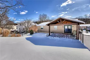 140 Penncrest Dr, White Oak, PA 15131 - Photo 26