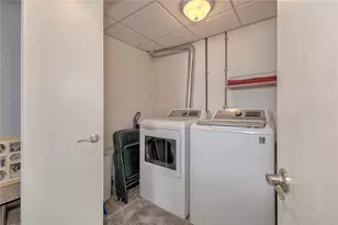 140 Penncrest Dr, White Oak, PA 15131 - Photo 24