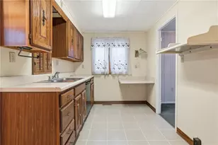 544 Thompson Ave, Clairton, PA 15025 - Photo 8