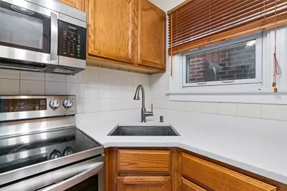 6526 Rosemoor St, Pittsburgh, PA 15217 - Photo 10