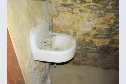 1019 Maple St, Pittsburgh, PA 15221 - Photo 32