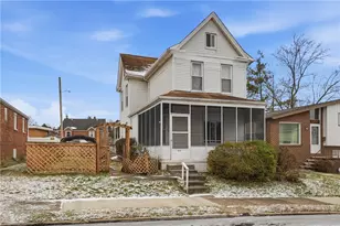 912 Waddell Ave, Clairton, PA 15025 - Photo 2