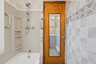 912 Waddell Ave, Clairton, PA 15025 - Photo 34