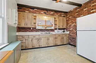 912 Waddell Ave, Clairton, PA 15025 - Photo 12