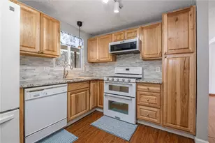 4360 Hemlock Cir, Hampton, PA 15101 - Photo 16