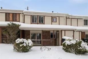 4360 Hemlock Cir, Hampton, PA 15101 - Photo 12