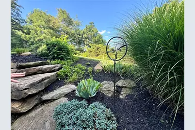 108 Highland Dr, Peters Township, PA 15317 - Photo 12