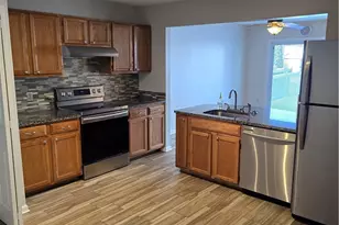 1492 Yorktown, Cecil, PA 15055 - Photo 4