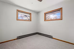 310 Hamilton Ave, Farrell, PA 16121 - Photo 20