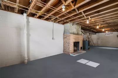 310 Hamilton Ave, Farrell, PA 16121 - Photo 28