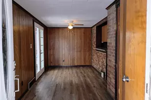 1115 Cascade Dr, West Homestead, PA 15120 - Photo 4