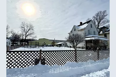 421 W Diamond Street, Butler, PA 16001 - Photo 1